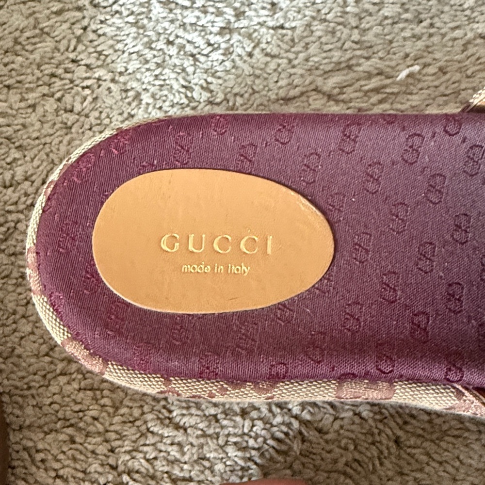 Gucci Beige and Burgundy Sandals - Picture 8 of 11